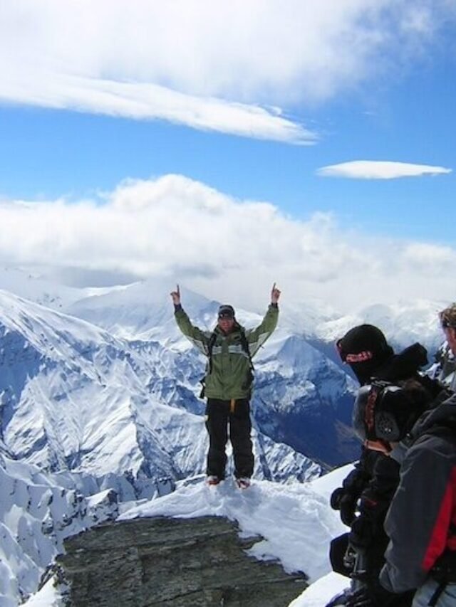 New Zealand Ski Fields Offer Amazing Views