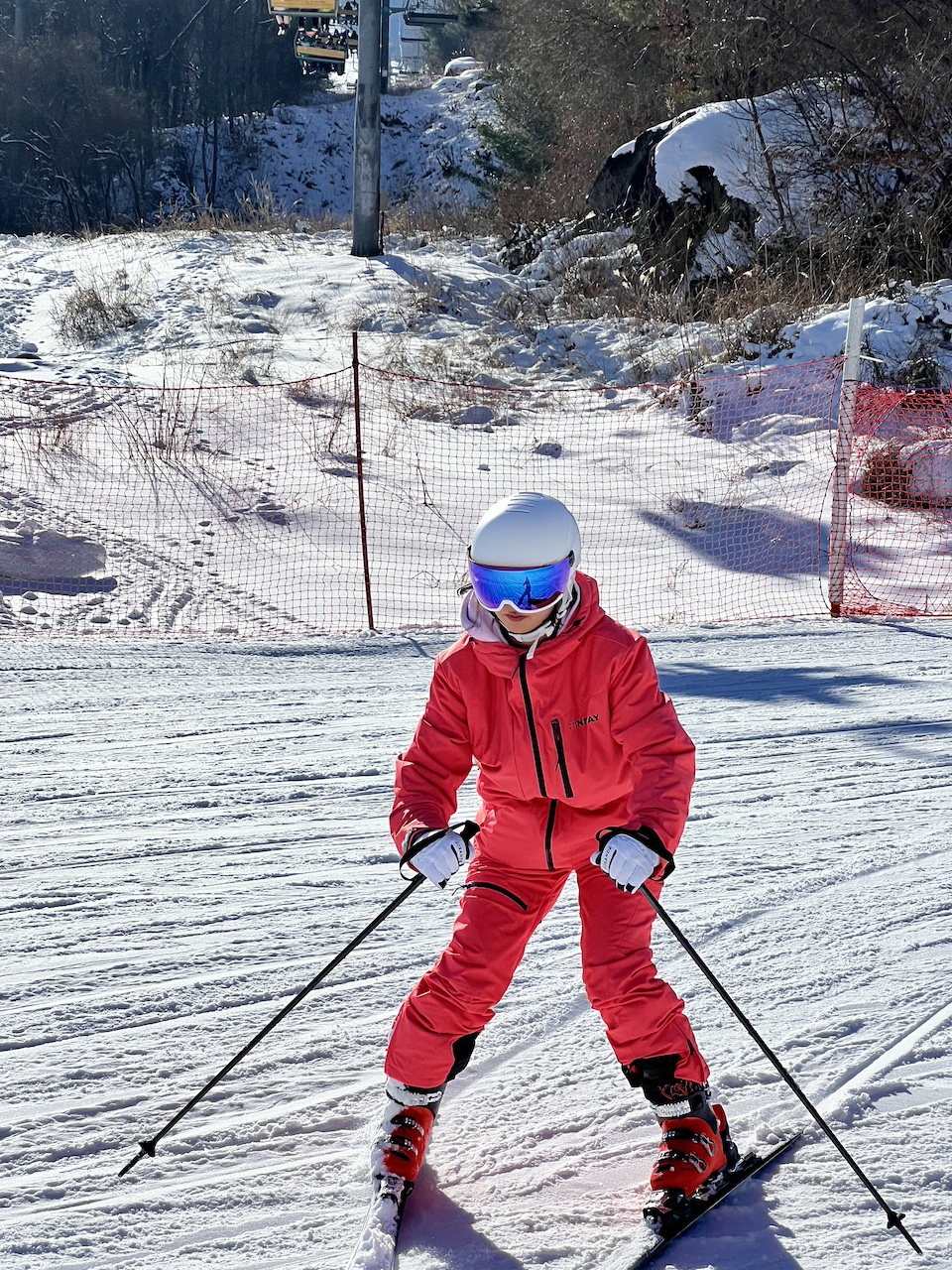 Beginner Lucy, takes to slopes at Muju Deogyusan Resort