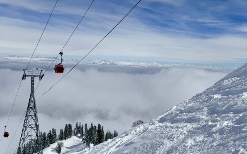 Do You Need a Guide to Ski Gulmarg?